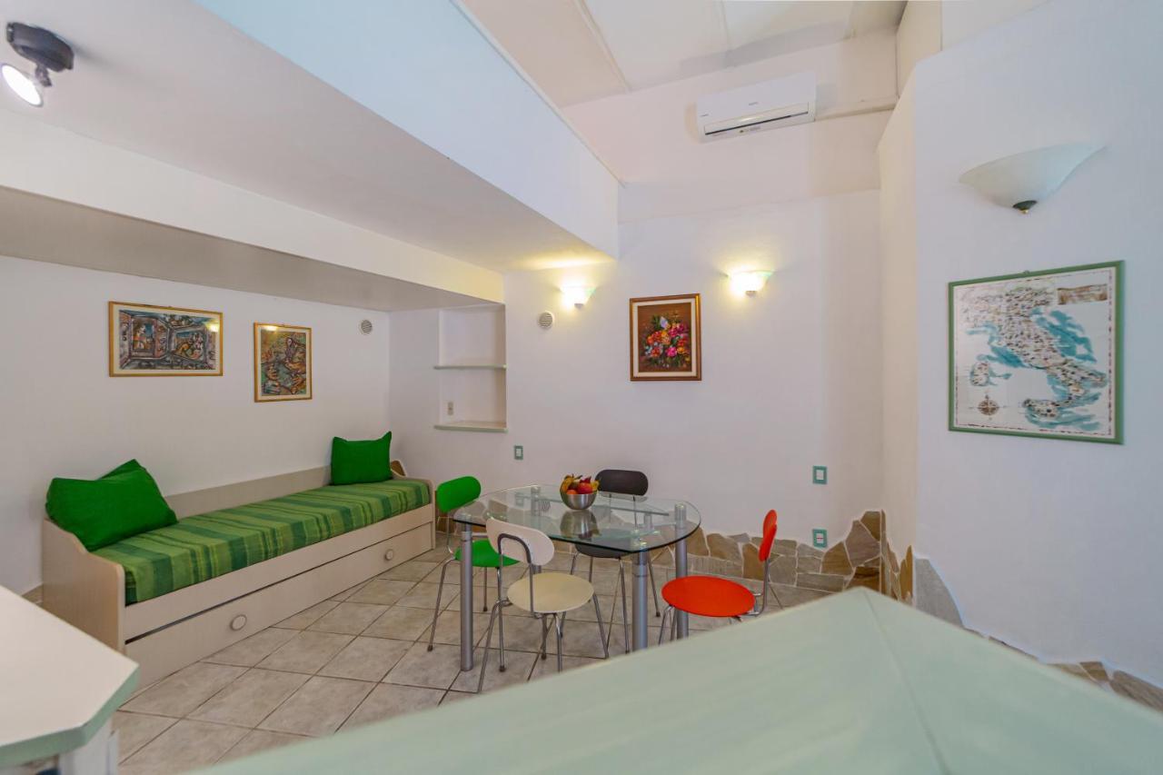 Mono Millelire Appartamento La Maddalena  Esterno foto
